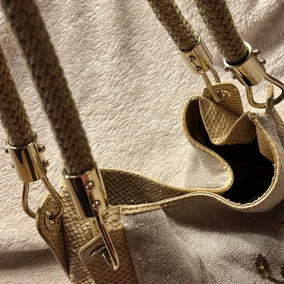 MICHAEL KORS SKORPIOS SHOPPER *Rare find - Picture 3 of 17